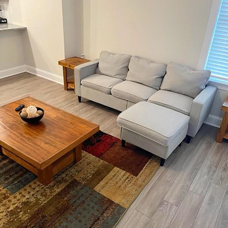 Quiet Apartment - 10 Minutes From Ecu Greenville Bagian luar foto